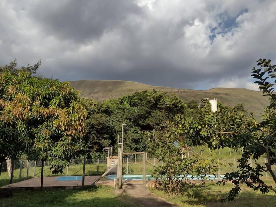 Sitio Da Tia Lucia Perto Da Montanha Villa Brumadinho Exterior photo